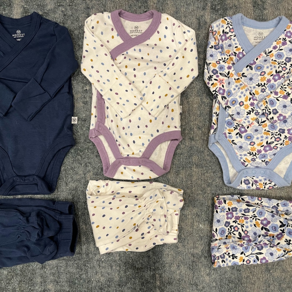 NWOT Honest Co Newborn Outfits
